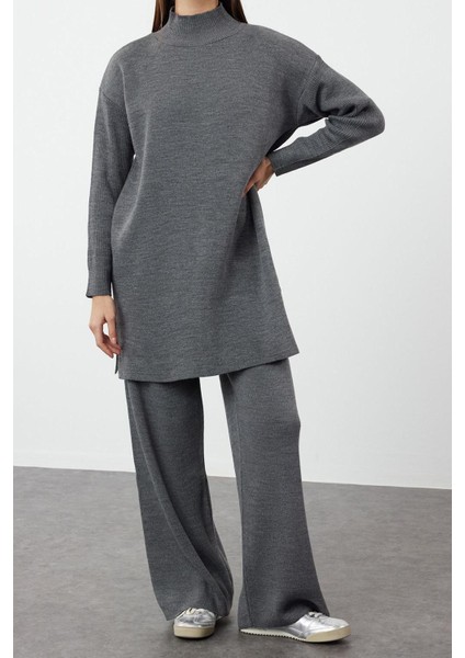 Tarz Kadın Modern Moda Normal Bel Geniş Paça Balıkçı Yaka Yırtmaçlı Geniş Paça Triko Alt-Üst Takım