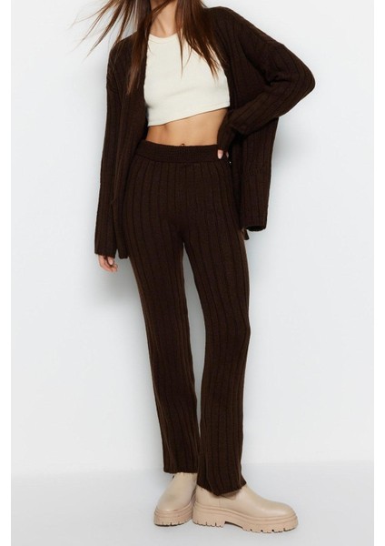 Tarz Kadın Modern Moda Normal Bel Geniş Paça V Yaka Geniş Kalıp Yumuşak Dokulu Triko Alt-Üst Takım modelleri