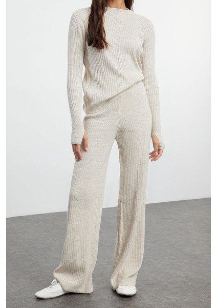 Tarz Kadın Modern Moda Normal Bel Boru Paça Bisiklet Yaka Basic Parmak Detaylı Triko Alt-Üst Takım indirimleri