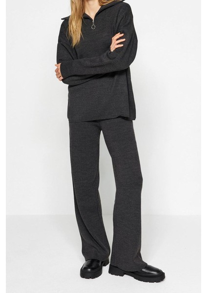 Tarz Kadın Modern Moda Normal Bel Boru Paça Dik Yaka Geniş Kalıp Fermuarlı Triko Alt-Üst Takım indirimleri