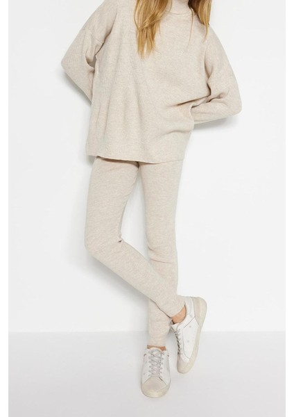 Tarz Kadın Modern Normal Bel Boru Paça Balıkçı Yaka Geniş Kalıp Balıkçı Yaka Triko Alt-Üst Takım fiyatları