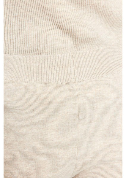 Tarz Kadın Modern Normal Bel Boru Paça Balıkçı Yaka Geniş Kalıp Balıkçı Yaka Triko Alt-Üst Takım modelleri