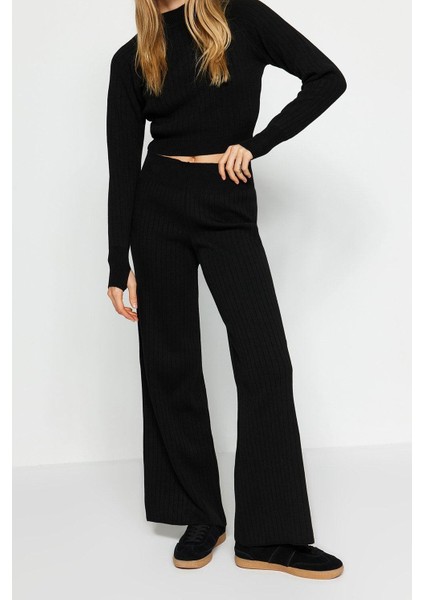 Tarz Kadın Modern Moda Normal Bel Boru Paça Dik Yaka Crop Parmak Detaylı Triko Alt-Üst Takım