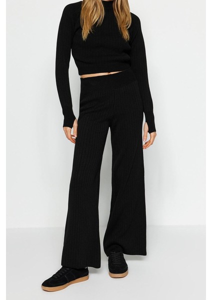 Tarz Kadın Modern Moda Normal Bel Boru Paça Dik Yaka Crop Parmak Detaylı Triko Alt-Üst Takım fırsatları