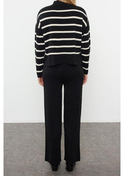 Tarz Kadın Modern Moda Normal Bel Boru Paça Bisiklet Yaka Çizgili Triko Pantolonlu Alt-Üst Takım modelleri