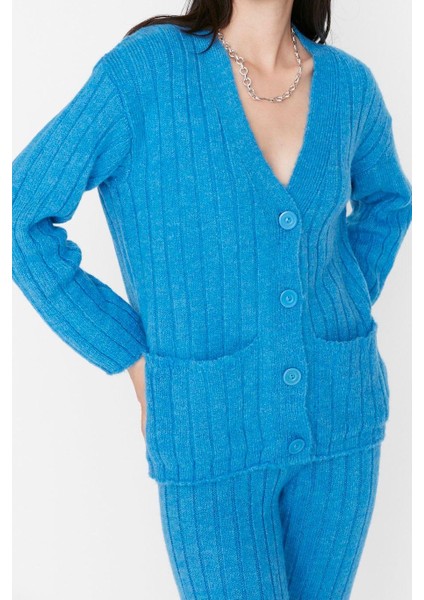 Tarz Kadın Modern Moda Normal Bel Geniş Paça V Yaka Geniş Kalıp Yumuşak Dokulu Triko Alt-Üst Takım fırsatları