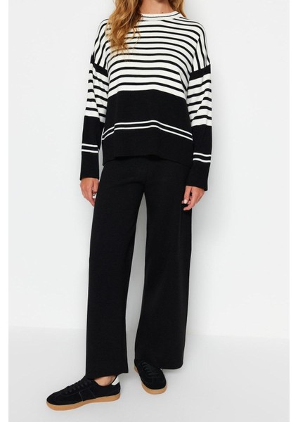 Tarz Kadın Modern Normal Bel Boru Paça Bisiklet Yaka Geniş Kalıp Renk Bloklu Triko Alt-Üst Takım fiyatları