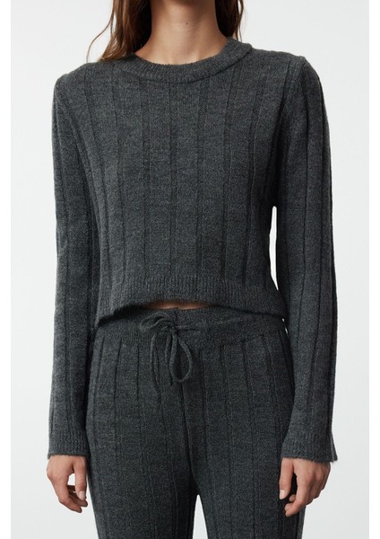 Tarz Kadın Modern Moda Normal Bel Boru Paça Bisiklet Yaka Crop Yumuşak Dokulu Triko Alt-Üst Takım fırsatları