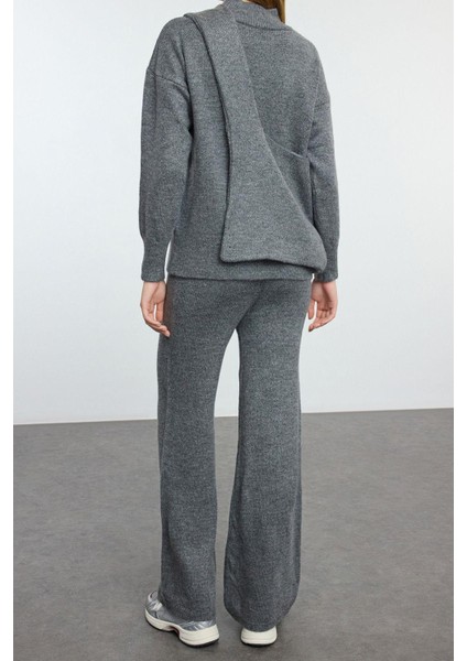 Tarz Kadın Modern Moda Normal Bel Boru Paça Balıkçı Yaka Çanta Detaylı Triko Alt-Üst Takım modelleri