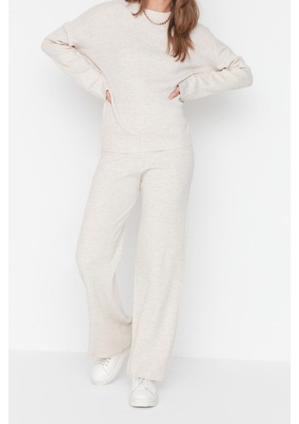 Tarz Kadın Modern Moda Normal Bel Boru Paça Bisiklet Yaka Basic Bisiklet Yaka Triko Alt-Üst Takım fiyatları