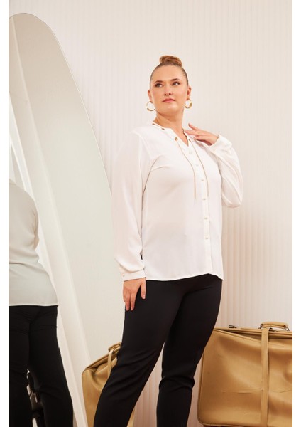 Büyük Beden Yaka Zincir Aksesuarlı Gömlek Ekru indirimleri