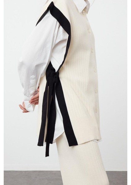 Tarz Kadın Normal Bel Geniş Paça Renk Bloklu Yırtmaç Detaylı Yelek-Pantolon Triko Alt-Üst Takım fiyatları