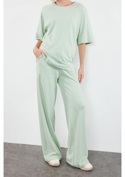 Tarz Kadın Normal Bel Geniş Paça Rahat Kalıp Wide Leg Geniş Paça Örme Bluz Pantolon Alt-Üst Takım fiyatları