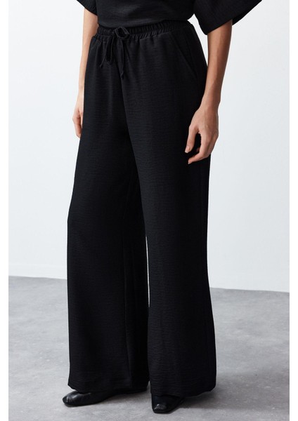 Tarz Kadın Modern Moda Normal Bel Boru Paça V Yaka V Yaka Dokuma Bluz-Pantolon Takım modelleri