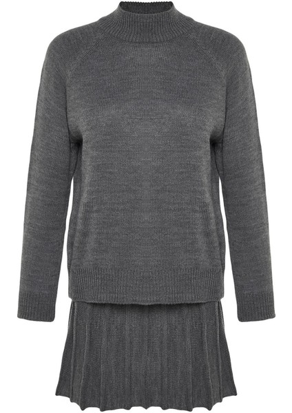 Tarz Kadın Modern Moda Yüksek Bel Geniş Paça Dik Yaka Pileli Etekli Triko Alt-Üst Takım indirimleri