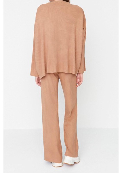 Tarz Kadın Modern Moda Normal Bel Boru Paça Bisiklet Yaka Basic Bisiklet Yaka Triko Alt-Üst Takım modelleri