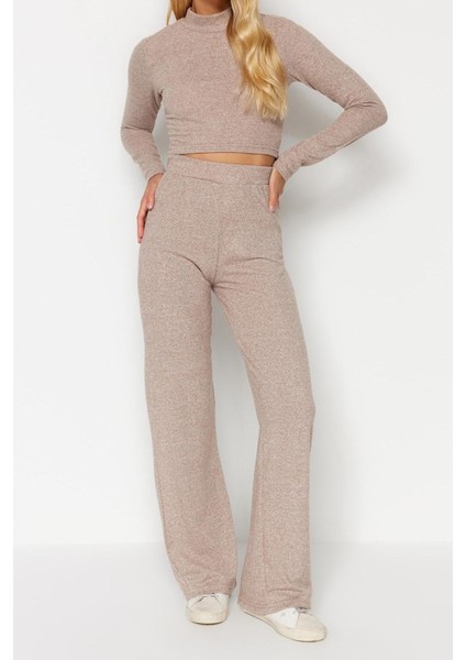 Tarz Kadın Yüksek Bel Dik Yaka Dik Yaka Yumoş Crop ve Wide Leg Örme Alt-Üst Takım