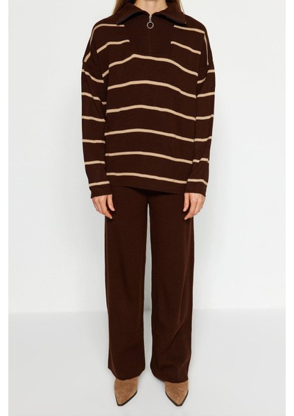 Tarz Kadın Modern Moda Normal Bel Boru Paça Dik Yaka Geniş Kalıp Fermuarlı Triko Alt-Üst Takım indirimleri