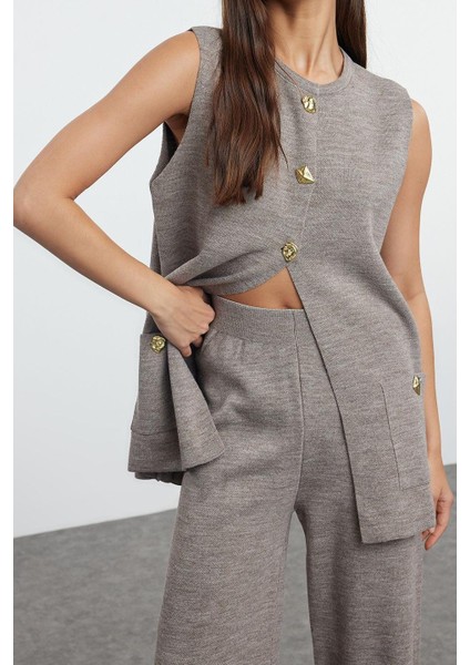 Tarz Kadın Modern Moda Normal Bel Boru Paça Bisiklet Yaka Düğme Detaylı Triko Alt-Üst Takım fiyatları