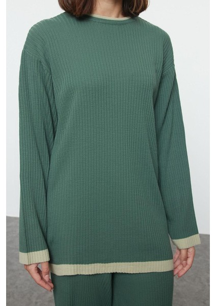 Tarz Kadın Modern Normal Bel Geniş Paça Bisiklet Yaka Yeşili Renkli Biye Detaylı Triko Alt-Üst Takım