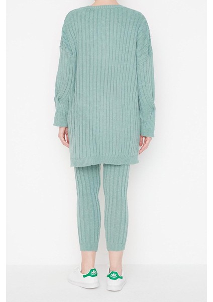 Tarz Kadın Modern Moda Normal Bel Dar Paça Bisiklet Yaka Fitilli Geniş Kalıp Triko Alt-Üst Takım modelleri