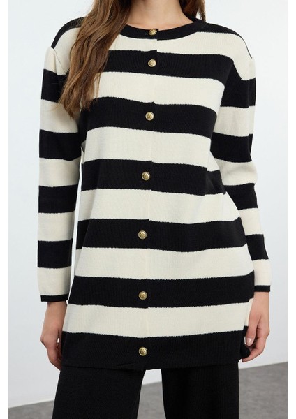 Tarz Kadın Modern Moda Normal Bel Boru Paça V Yaka Çizgili Triko Hırka Pantolon Alt-Üst Takım fiyatları