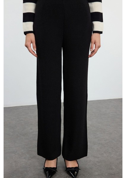 Tarz Kadın Modern Moda Normal Bel Boru Paça V Yaka Çizgili Triko Hırka Pantolon Alt-Üst Takım fırsatları