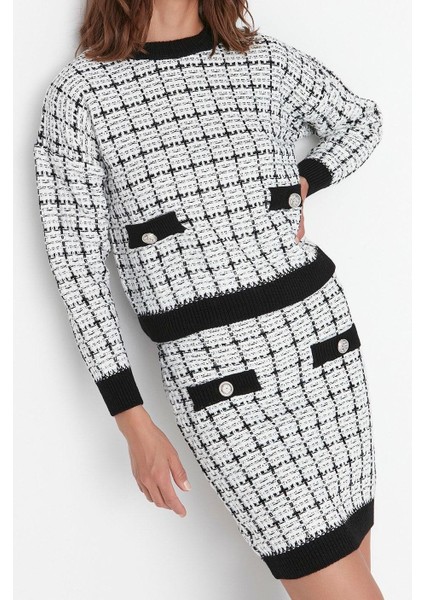 Tarz Kadın Modern Moda Normal Bel Boru Paça Bisiklet Yaka Tüvit Görünümlü Simli Triko Alt-Üst Takım fiyatları