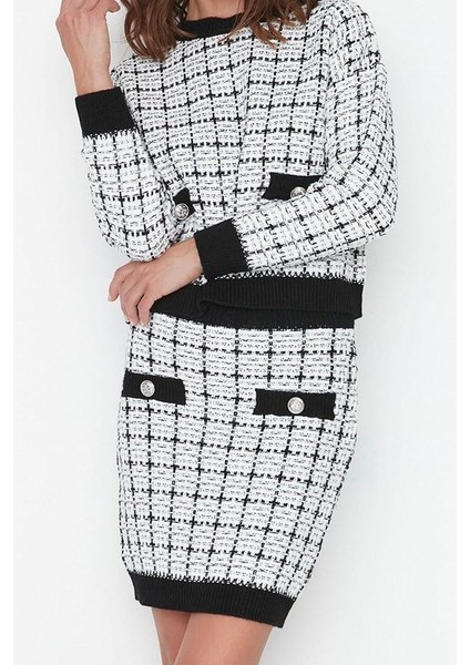 Tarz Kadın Modern Moda Normal Bel Boru Paça Bisiklet Yaka Tüvit Görünümlü Simli Triko Alt-Üst Takım fırsatları