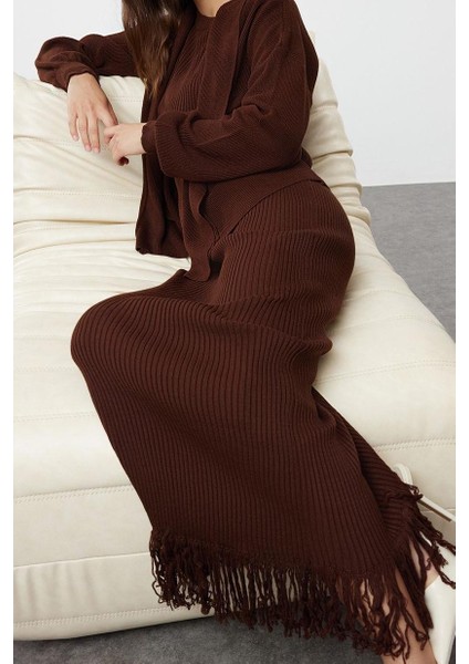 Tarz Kadın Modern Moda Normal Bel Boru Paça V Yaka Püskül Detaylı Triko Hırka Elbise Alt-Üst Takım fiyatları