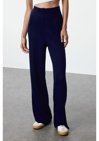 Tarz Kadın Modern Moda Normal Bel Boru Paça Dik Yaka Triko Alt-Üst Takım modelleri