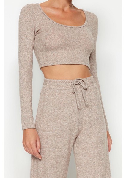 Tarz Kadın Yüksek Bel Geniş Paça Havuz Yaka Yumoş Crop ve Wide Leg Geniş Paça Örme Alt Üst Takım fırsatları