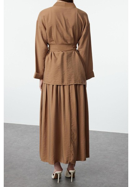 Tarz Kadın Modern Moda Normal Bel Boru Paça V Yaka Kuşaklı Kimono-Piliseli Etek Dokuma Alt-Üst Takım modelleri