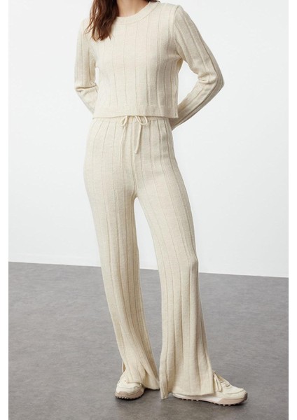 Tarz Kadın Modern Moda Normal Bel Boru Paça Bisiklet Yaka Crop Yumuşak Dokulu Triko Alt-Üst Takım fiyatları