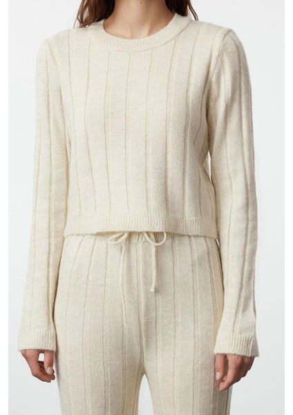 Tarz Kadın Modern Moda Normal Bel Boru Paça Bisiklet Yaka Crop Yumuşak Dokulu Triko Alt-Üst Takım fırsatları