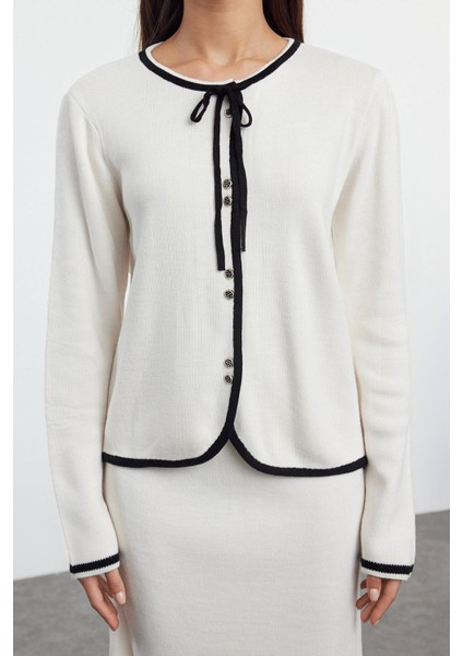 Tarz Kadın Modern Moda Normal Bel Boru Paça Bisiklet Yaka Kurdele Fiyonk Detaylı Triko Alt-Üst Takım