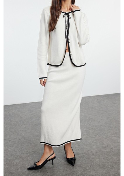 Tarz Kadın Modern Moda Normal Bel Boru Paça Bisiklet Yaka Kurdele Fiyonk Detaylı Triko Alt-Üst Takım indirimleri