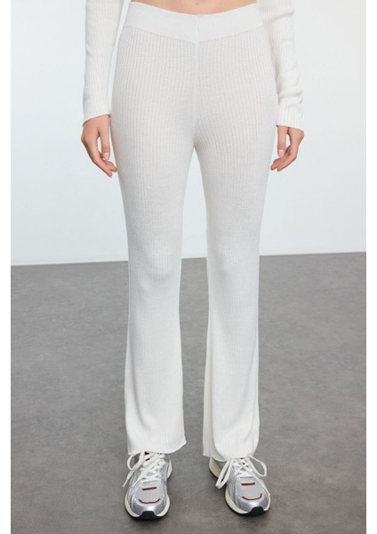 Tarz Kadın Modern Moda Normal Bel Boru Paça Bisiklet Yaka Yırtmaç Detaylı Triko Alt-Üst Takım fırsatları