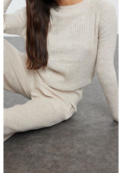 Kadın Moda Şık Regular Boy Uzun Kollu Basic Parmak Detaylı Triko Alt-Üst Takım