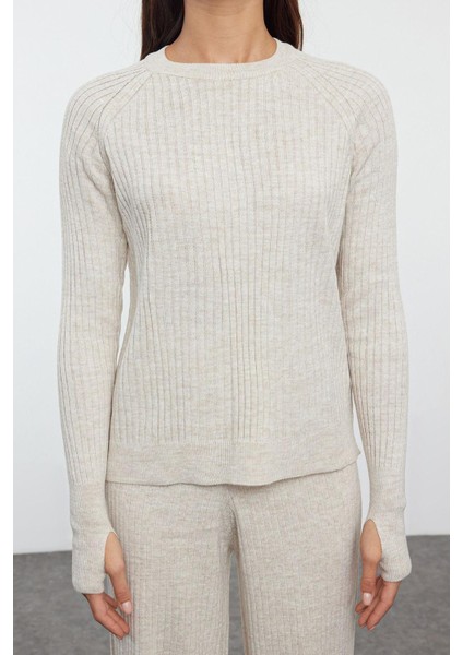 Kadın Moda Şık Regular Boy Uzun Kollu Basic Parmak Detaylı Triko Alt-Üst Takım fiyatları