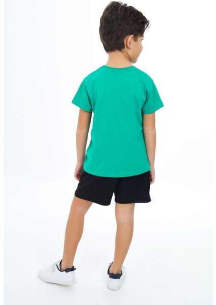 Erkek Çocuk Baskılı Şortlu Takım fırsatları