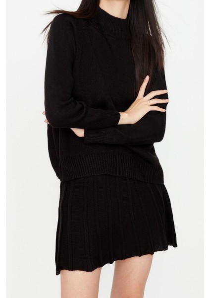 Tarz Kadın Modern Moda Yüksek Bel Geniş Paça Dik Yaka Pileli Etekli Triko Alt-Üst Takım