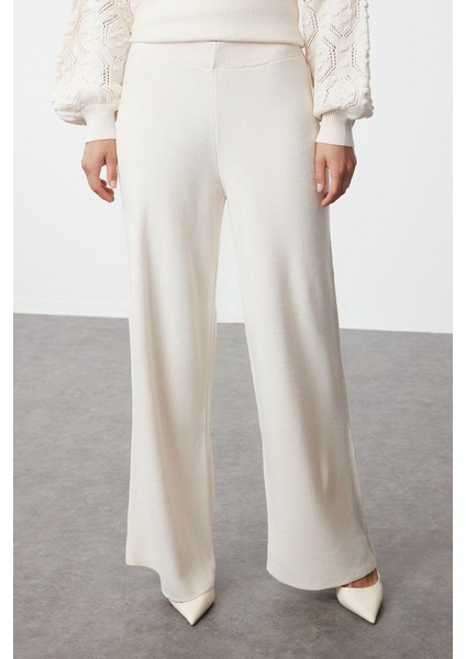 Tarz Kadın Modern Yüksek Bel Geniş Paça Bisiklet Yaka Kolları Ajur Örgülü Kazak-Pantolon Triko Takım modelleri