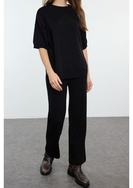 Tarz Kadın Modern Normal Bel Boru Paça Basic Kısa Kol T-Shirt Görünümlü Triko Alt-Üst Takım indirimleri
