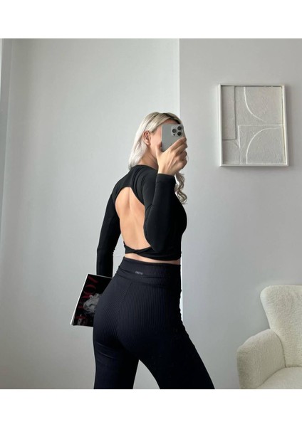 Uzun Kollu Sırt Dekolteli Esnek Tam Kalıp Bluz Crop