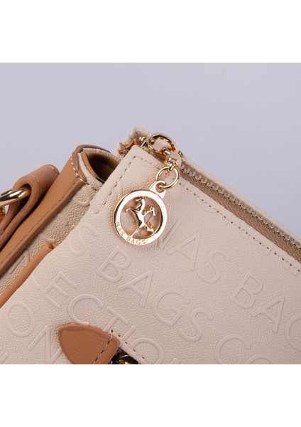 Kadın Çapraz Çanta Kalın Ayarlanabilir Askılı Çanta Krem Camel Gofraj (En: 26 cm, Boy: 22 cm ) modelleri
