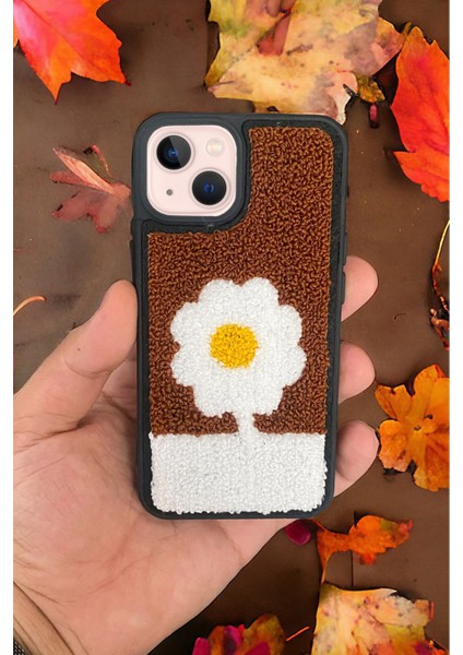 iPhone 13 Brown Flower Tasarımlı Punch Telefon Kılıfı