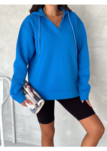 V Yaka Kapuşonlu 3 Iplik Basic Sweatshirt fırsatları
