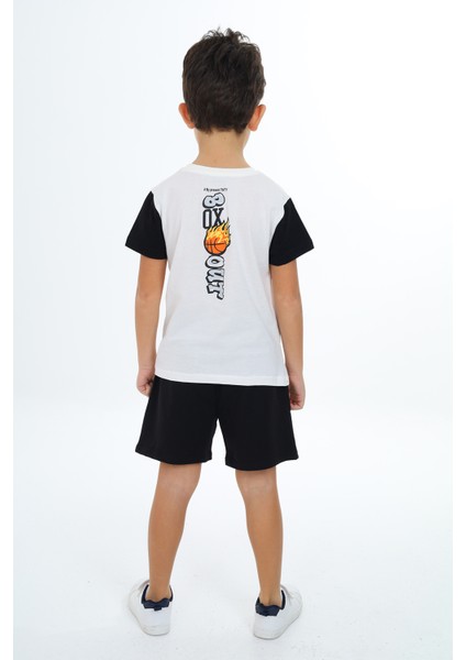 Erkek Çocuk Baskılı Şortlu Takım fırsatları