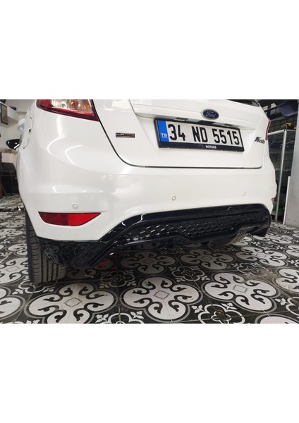 Ford Fiesta St Difüzör Arka Ek Parlak Siyah